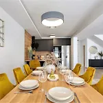 Lela - Heated Pool, Sauna, Bbq, Activities