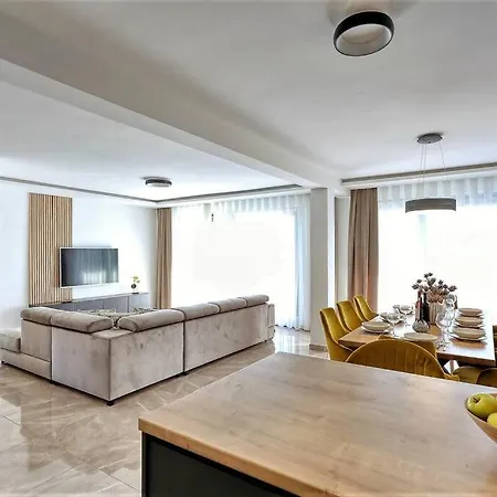 Lela - Heated Pool, Sauna, Bbq, Activities Villa Privlaka (Zadar)