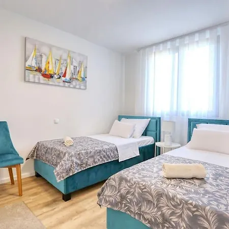 Lela - Heated Pool, Sauna, Bbq, Activities Villa *