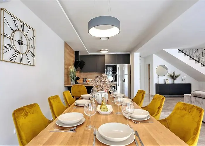 Lela - Heated Pool, Sauna, Bbq, Activities