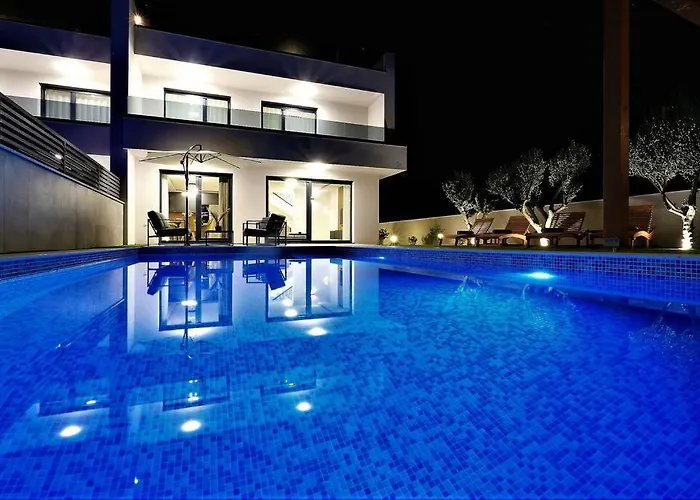 Lela - Heated Pool, Sauna, Bbq, Activities Privlaka (Zadar)