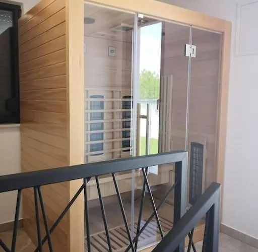 Lela - Heated Pool, Sauna, Bbq, Activities