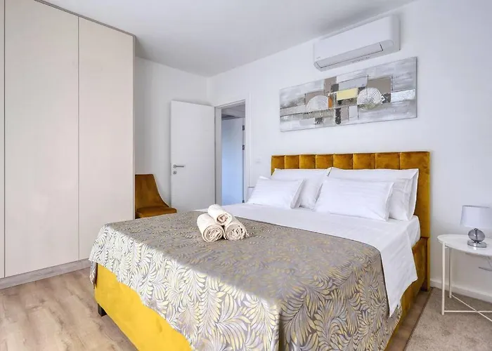 Lela - Heated Pool, Sauna, Bbq, Activities