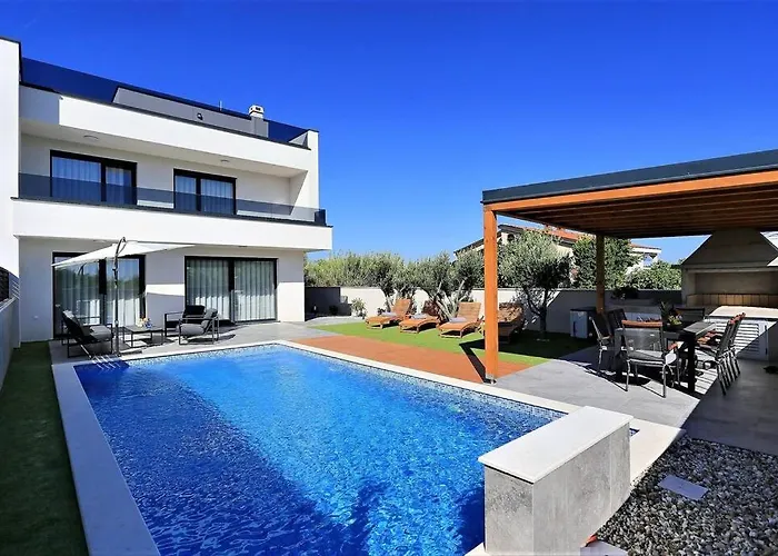 Lela - Heated Pool, Sauna, Bbq, Activities Privlaka (Zadar)