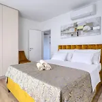 Lela - Heated Pool, Sauna, Bbq, Activities